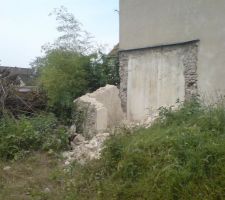 1&egrave;re d&eacute;molition