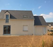 Vue - enfin - complète de la maison !