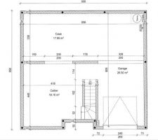 Sous Sol et Plan maison du PC 8.5 m X 9.0 m, mais le crépissage y est compris. les murs extérieurs Font 22cm alors que celui du milieu fait 20cm.