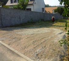 Chemin d'accès vu de la rue