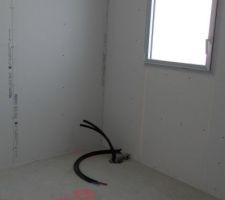 Salle de bain avant équipement