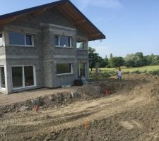Début de la remise des terres