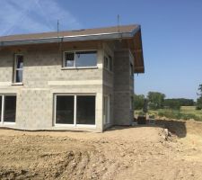 Début de la remise des terres