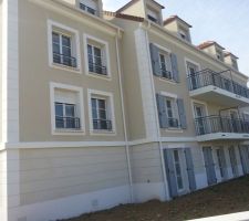 Toujours  ces &eacute;claboussures  de peintures...