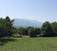 Vue sur massif du Vercors depuis le haut du terrain