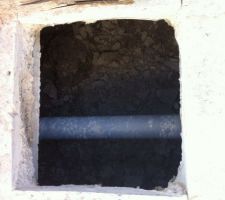 Vers le 03/07 : Sciage du sol dans le garage pour éaliser le trou d'homme de visite du vide-sanitaire...