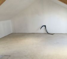 Sous comble / pièce a aménager par la suite 
déjà isolé et pose de 3 velux