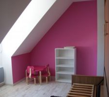 La chambre de l'&eacute;tage qui accueille les petites filles