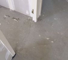 Fissures chape étage
