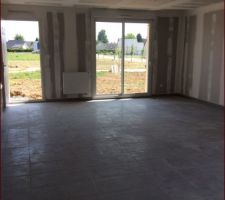 Pièce de vie vue de la cuisine