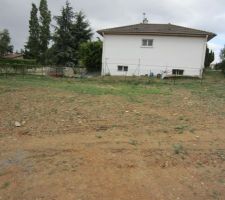 Tr&egrave;s peu de vis &agrave; vis avec les voisins, &agrave; part avec leur salle de bains