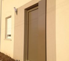 Signature pos&eacute;e