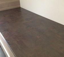 Plan de travail pos&eacute;