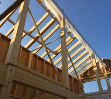 Pose des chevrons et réservations pour Velux