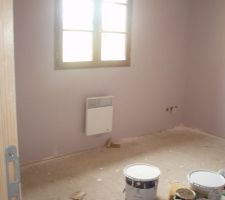 Peinture de la chambre, reste le parquet et les plintes