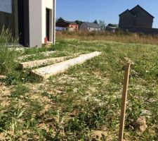 Délimitations faite pour le décaissement de la future terrasse