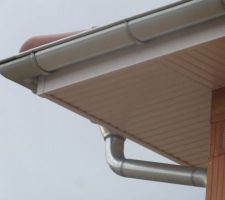 Coudière sur le débord de toit de 1m
