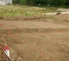 Vous pouvez constater l'implantation de la maison, du moins la place qu'elle occupera....