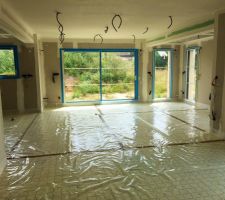 Ravoirage isolant (mousse polyuréthane) pour plancher chauffant