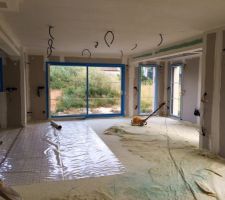 Ravoirage isolant (mousse polyuréthane) pour plancher chauffant