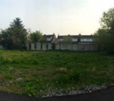 Le futur terrain... 508 m2, quasi un carré parfait, orienté sud ouest, en fond de lotissement