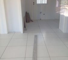 Carrelage silk white 60*60 cm de chez quéguiner matériaux