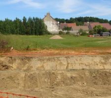 Une partie du terrain ou se trouvera le lotissement de 15 maisons