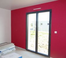 Papier peint rose à paillettes pour une petite fille aux anges