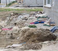 Les fondations de la future terrasse ainsi que les raccordements sont fait