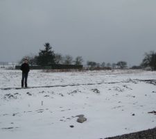 Photos du futur terrain encore sous la neige!!!