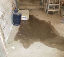 Aie aie! Grosse pluie! Ca rentre dans la cave!