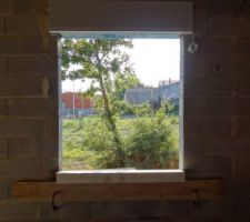 Appuis de fenêtre chambre en place