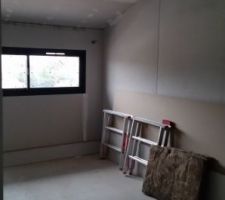 Chambre de l'étage en rampant