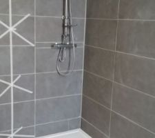 Pose du receveur de douche :)