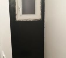 Peinture wc 1er étage terminé :)