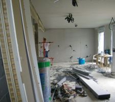 Étage vue système de pose placo poutre, amorce du caisson
