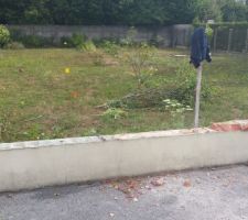 Muret &agrave; cass&eacute;