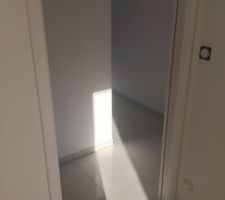 Vue du dégagement de la chambre 1