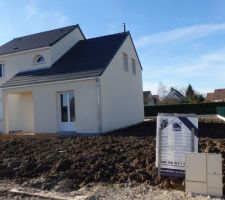 Le temps passe si vite, voilà à quoi ressemblait notre maison à la réception !! Encore du chemin de parcouru