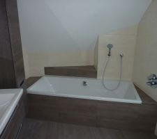 Baignoire termin&eacute;e !