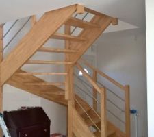 Escalier vitrifié ! Ton : chêne clair chez 3V3.