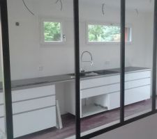 CUISINE PRESQUE TERMINEE