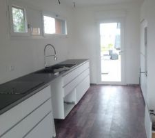 CUISINE PRESQUE FINIE