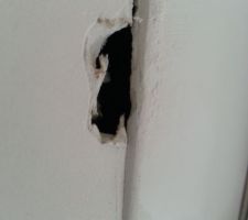 Maison certifi&eacute;e conforme chez MAT..Le pla&ccedil;ons passe pas derri&egrave;re les pvc....on nous prend de haut.ils affirment que le ta est correct.....et oui.on est "petit" ...on peut se contenter de &ccedil;a. ..