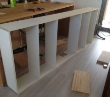 Meuble sur mesure pour fond de l îlot.