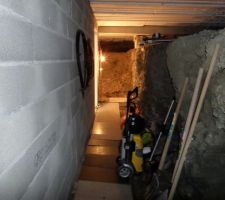 Rangement vide sanitaire