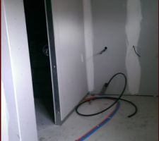 Posede placo  electricite