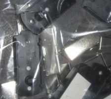 Montage de la cuisine en cours : o&ugrave; doit se placer cette pi&egrave;ce noire ?