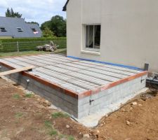 Ferraillage et pose des planelles.