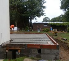 Ferraillage et pose des planelles.